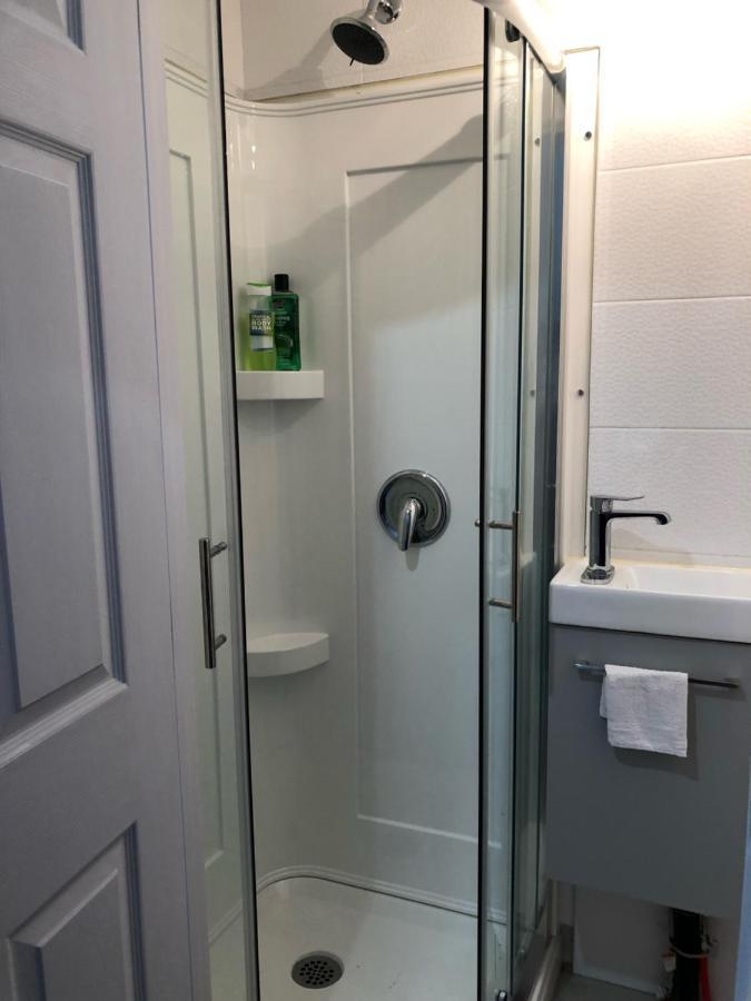 Well Equipped Studio For Non-Smoking Guests Only Citq Зo9467 Longueuil Exterior photo